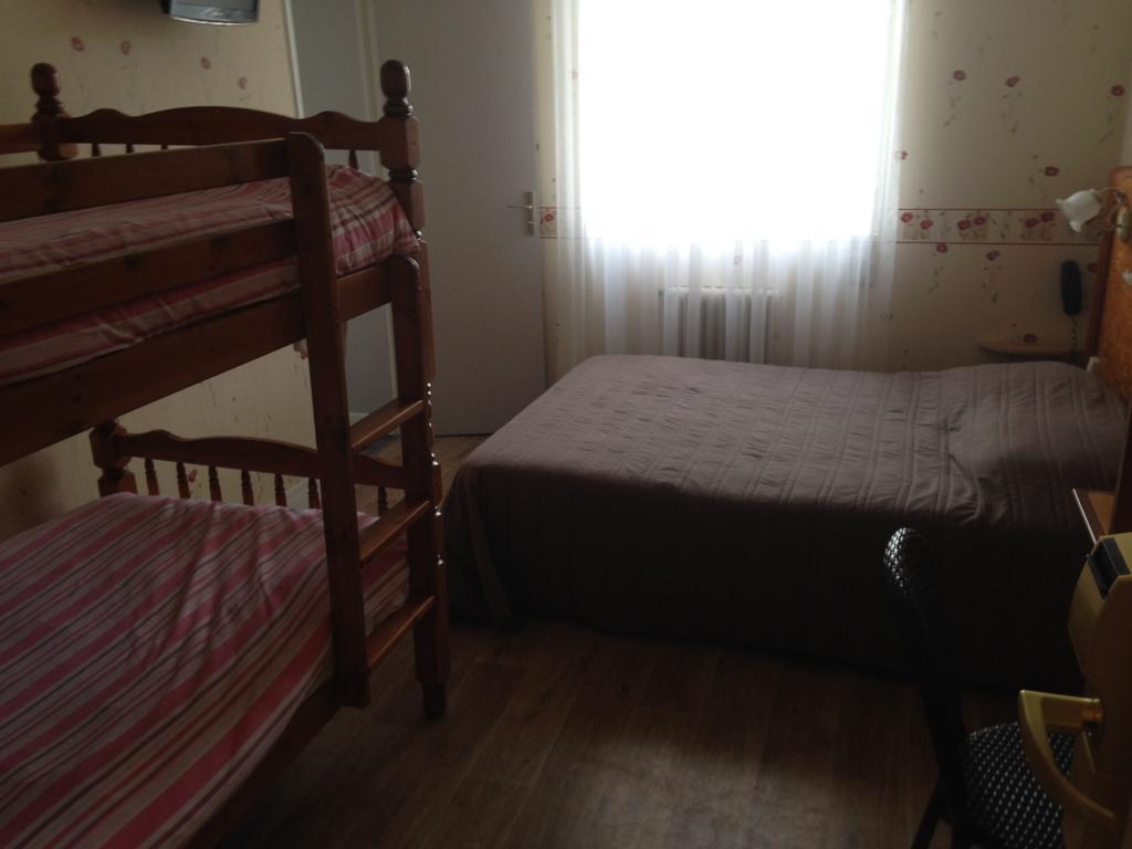Arcantis Hotel La Residence Сержі Номер фото