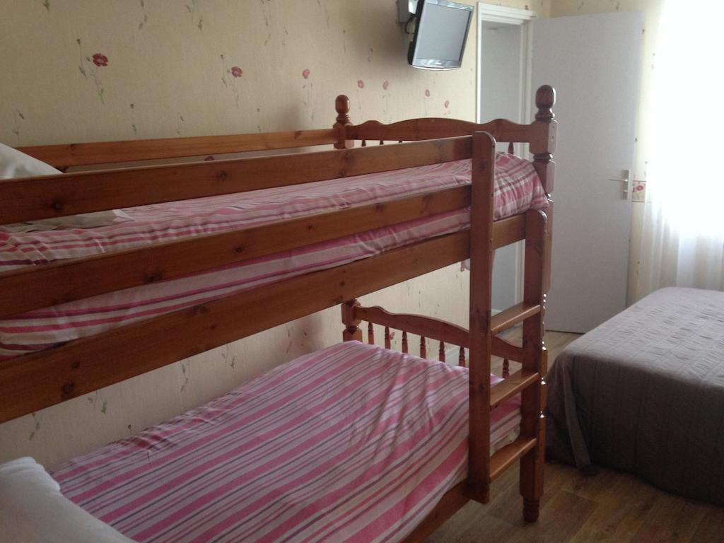 Arcantis Hotel La Residence Сержі Номер фото