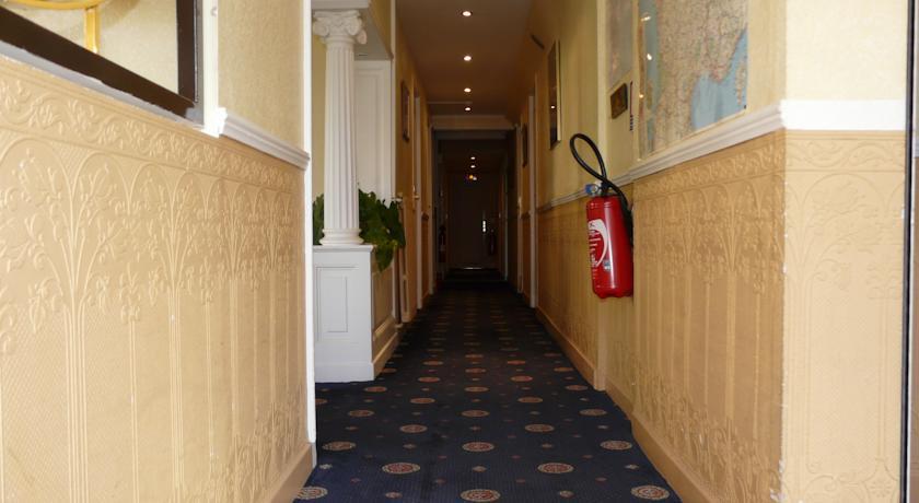 Arcantis Hotel La Residence Сержі Екстер'єр фото